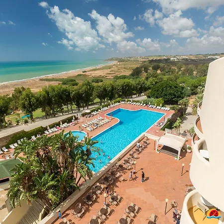 Paradise 4*