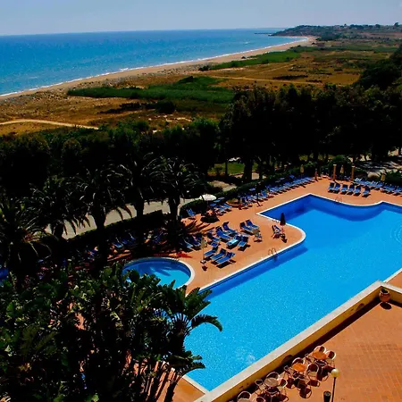 Paradise Hotel 4*