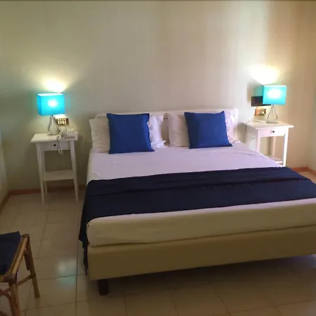 Hotel Paradise Selinunte 4*